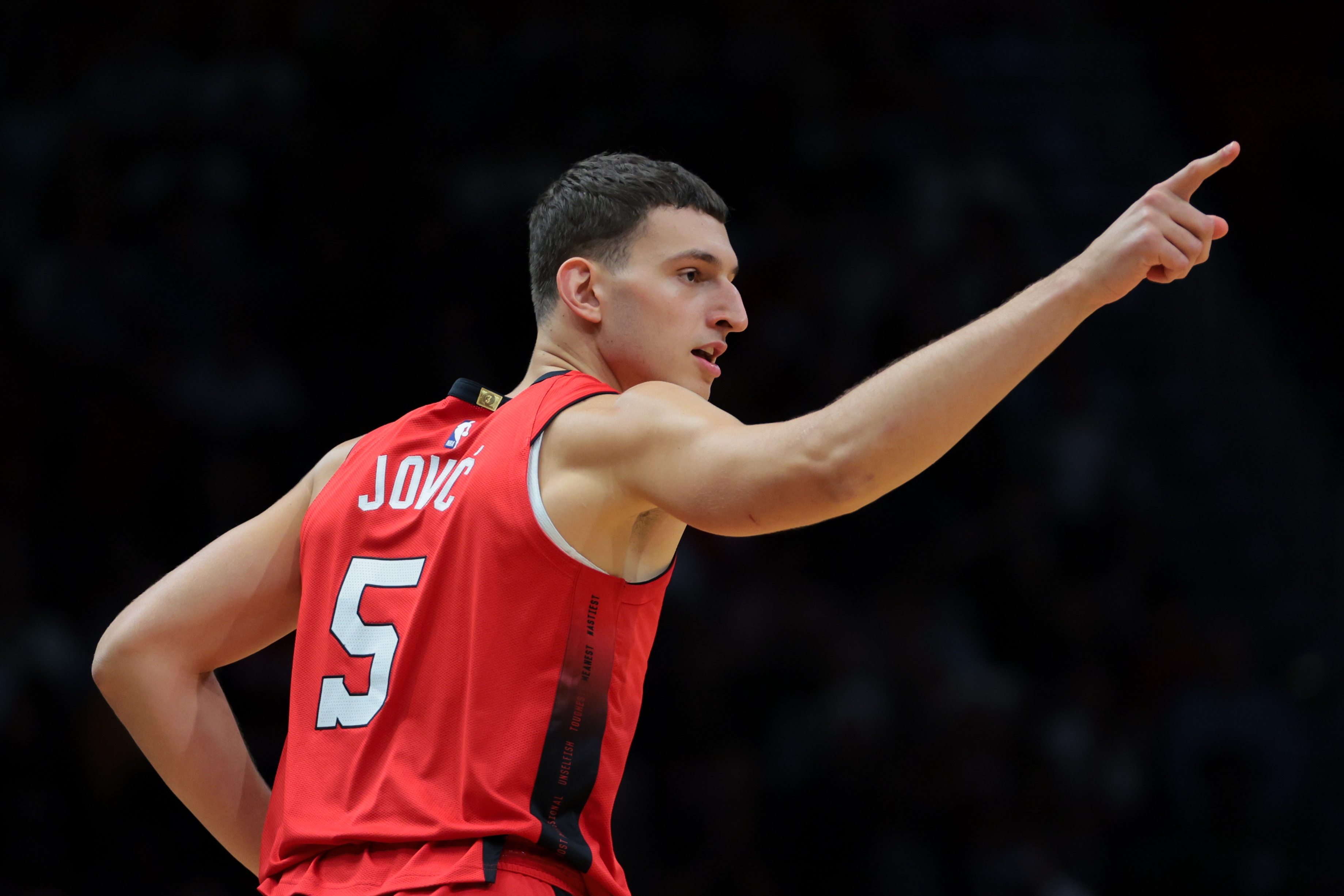 约维奇：热火首次训练尤尔特塞文打爆了我 我怀疑自己是否适合NBA